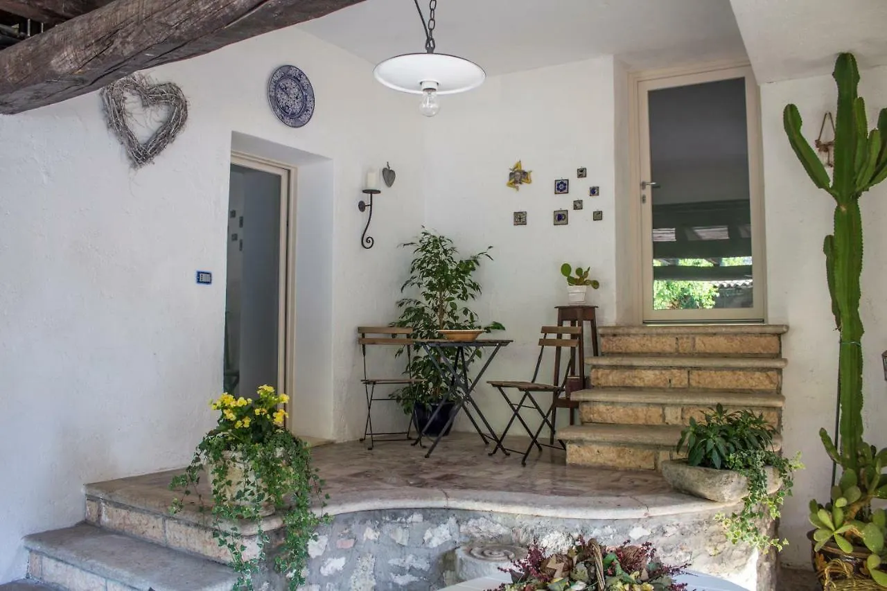 Casa Castello Apartment Salo Italy